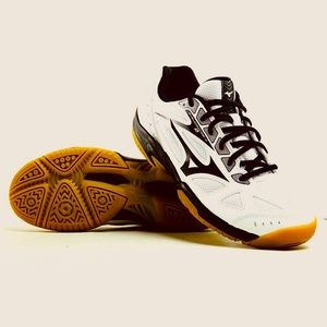 Mizuno Women’s Cyclone Speed 2 Sneakers 10